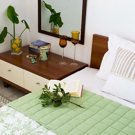 Inspiration Guestroom With Amazing Roof Garden Athena Bagian luar foto